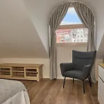 3-bedroom Penthouse With Sauna In Old Town *