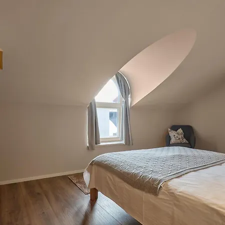 Charming Penthouse With Sauna In Old Town * Tallinn