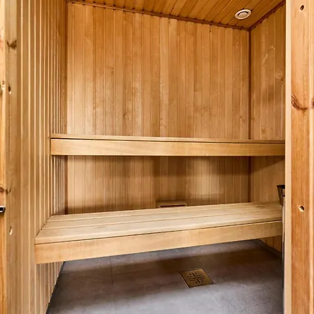 3-bedroom Penthouse With Sauna In Old Town Tallinn