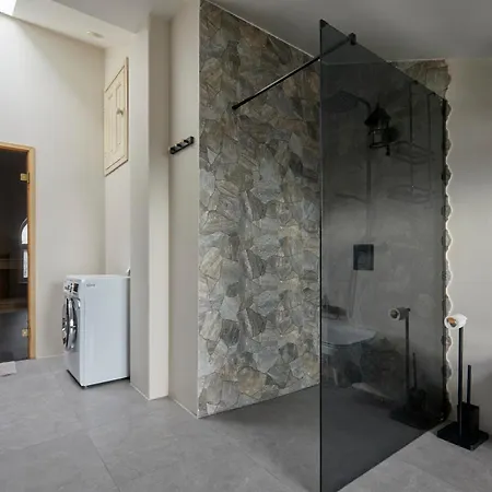 3-bedroom Penthouse With Sauna In Old Town * Tallin